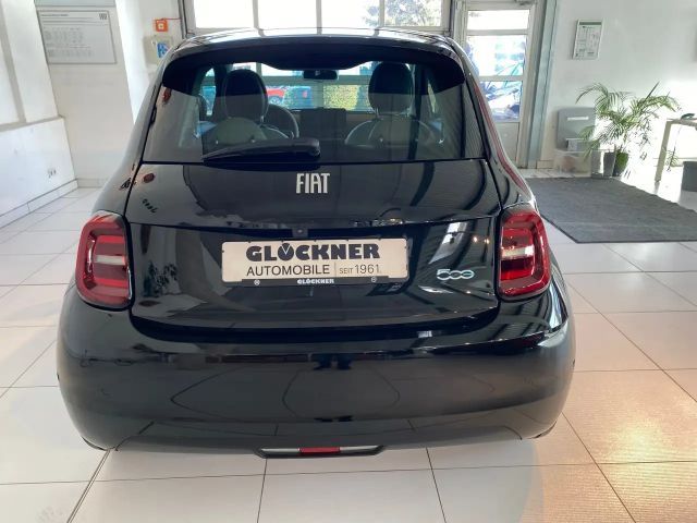 Fiat 500e La Prima by Bocelli