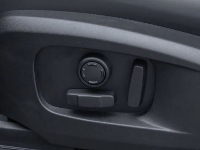 Land Rover Defender 110 D300 Dynamic SE