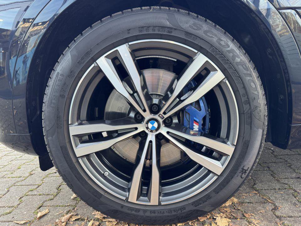 BMW X7 M60i xDrive