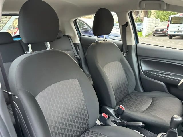 Mitsubishi Space Star Star