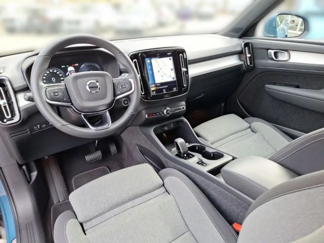 Volvo XC40 Core Recharge