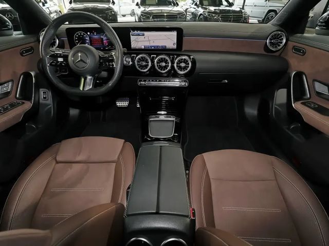 Mercedes-Benz CLA 180 AMG Line