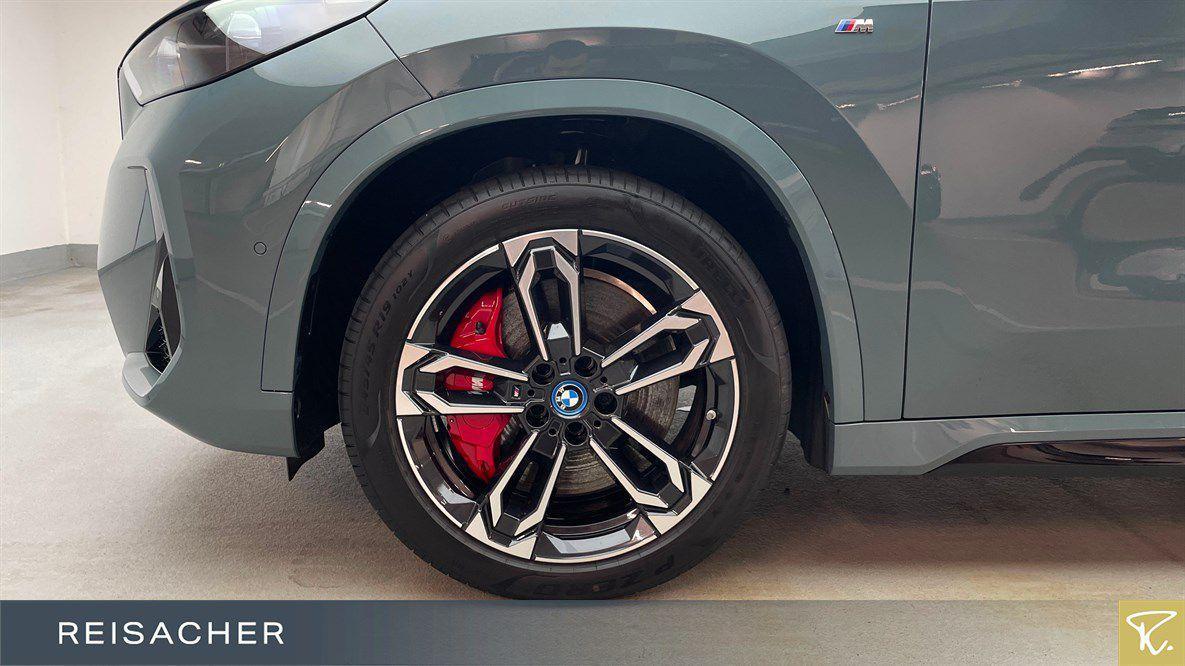 BMW iX1 xDrive30
