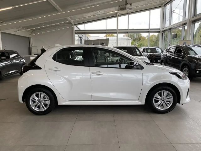Mazda 2 Hybrid 1.5L Hybrid VVT-i Centre