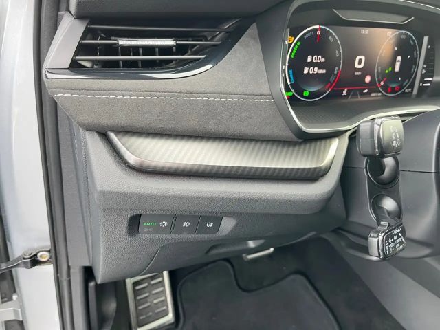 Skoda Octavia 1.4 TSI Combi RS iV