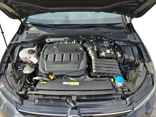 Volkswagen Golf 2.0 TDI DSG Life Variant