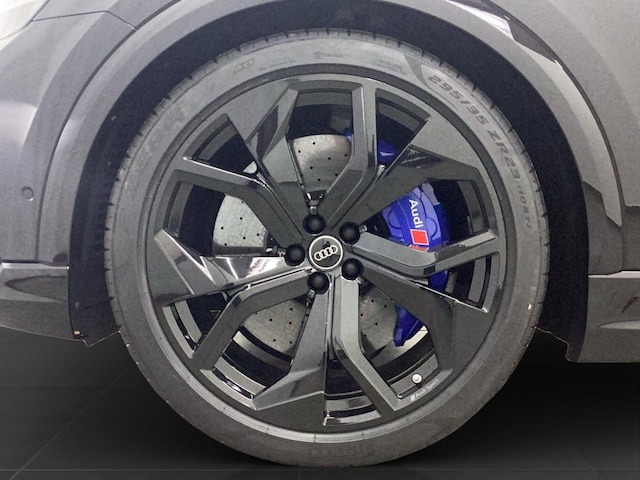 Audi RS Q8 Quattro