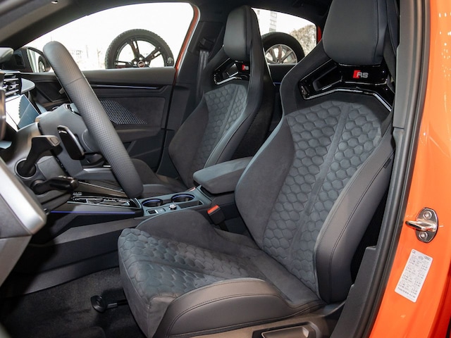 Audi RS3 Quattro S-Tronic Sedan