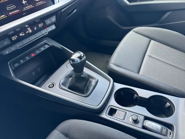 Audi A3 30 TFSI Sedan