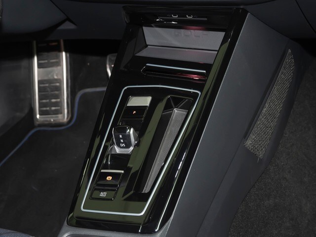 Volkswagen Golf 2.0 TSI DSG Golf VIII