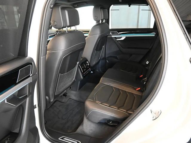 Volkswagen Touareg 4Motion R-Line