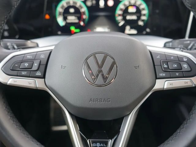 Volkswagen Golf 1.5 eTSI Golf VIII