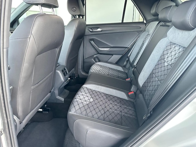 Volkswagen T-Roc 1.5 TSI DSG R-Line