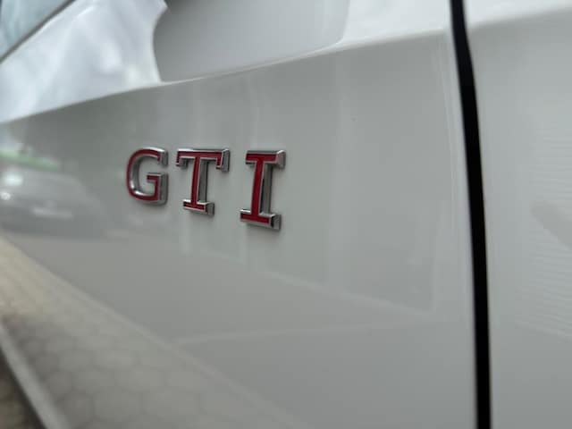 Volkswagen Golf 2.0 TSI GTI