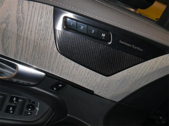 Volvo XC90 AWD Dark T8 Ultra