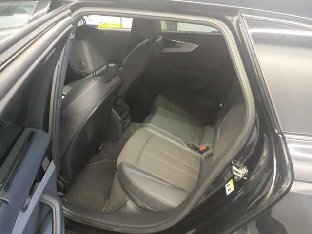 Audi A4 35 TDI Avant S-Line S-Tronic