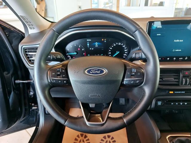 Ford Focus EcoBoost Titanium Wagon