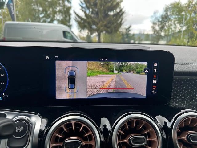 Mercedes-Benz EQB 300 4MATIC Advanced