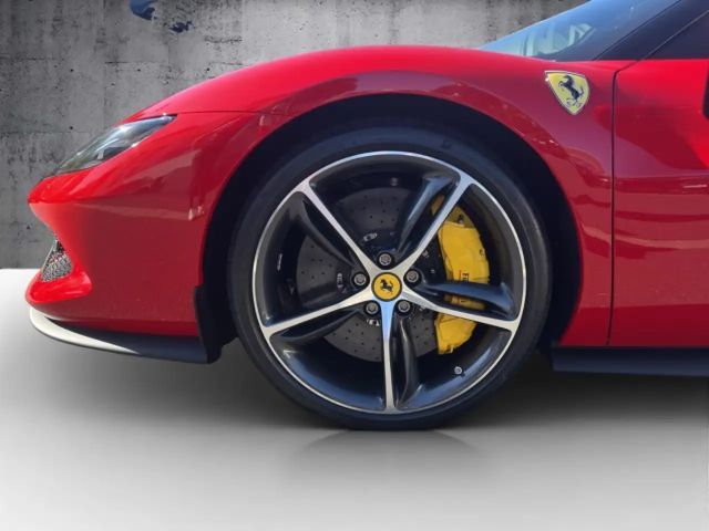 Ferrari 296 Frontlift,Carbon,Apple Carplay, 360°Kamera