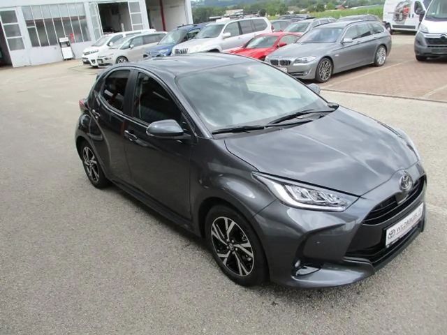 Toyota Yaris Active Comfort