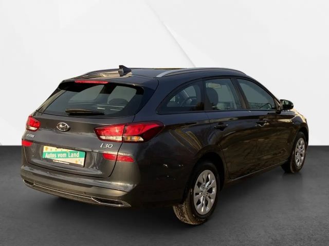 Hyundai i30 Hybrid Select