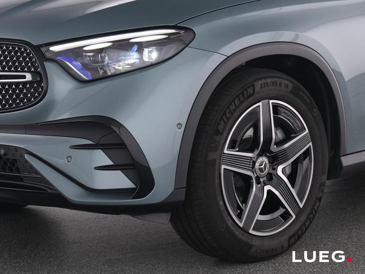 Mercedes-Benz GLC 300 4MATIC AMG Line