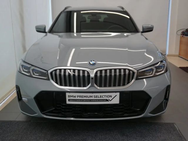 BMW 330 330e xDrive