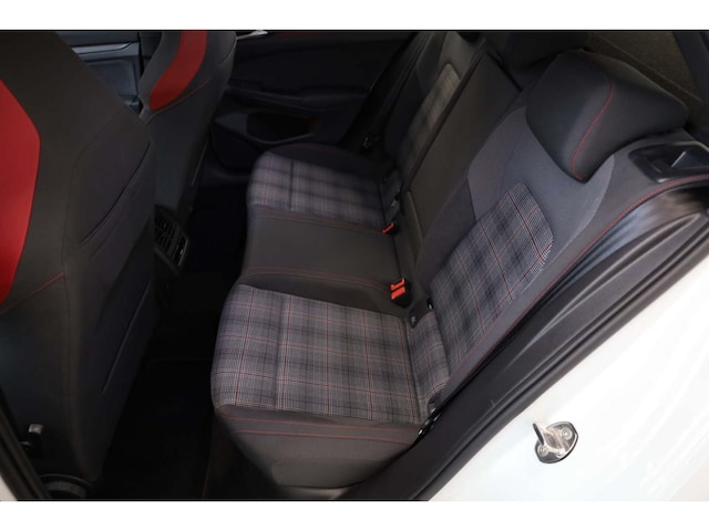 Volkswagen Golf 2.0 TSI