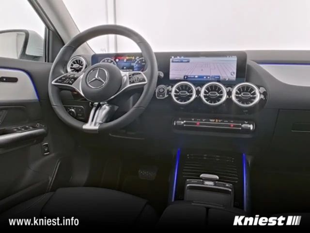 Mercedes-Benz GLA 250 4MATIC Progressive