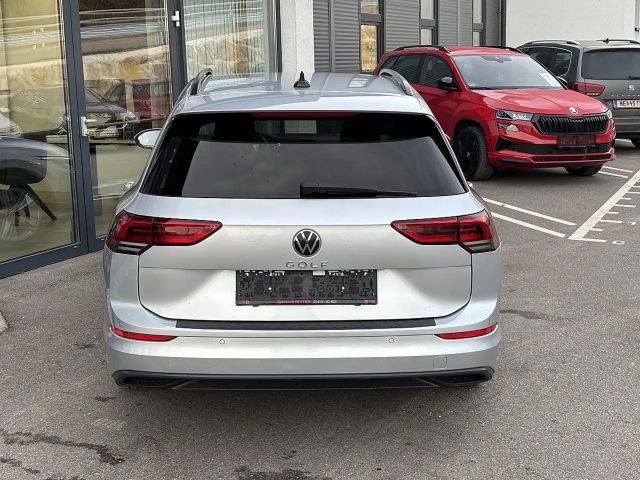 Volkswagen Golf DSG Life Variant