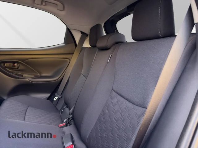 Toyota Yaris Hybride Team D