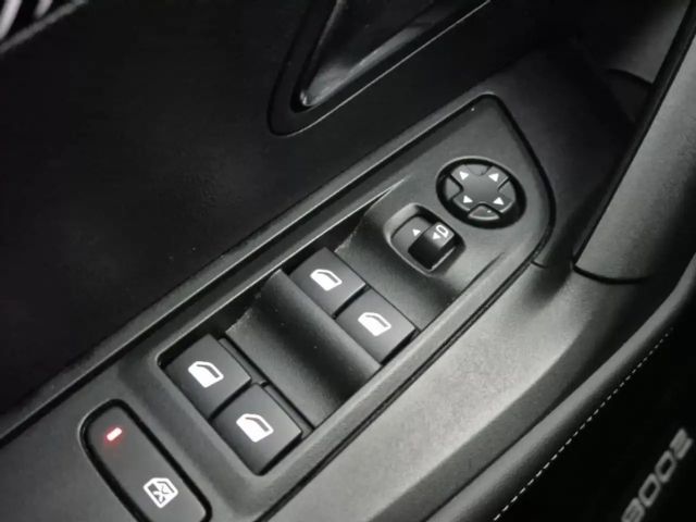 Peugeot 2008 Allure Pack