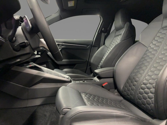 Audi RS3 Quattro S-Tronic Sedan