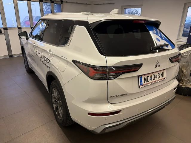 Mitsubishi Outlander PHEV