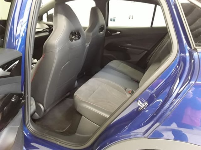 Volkswagen ID.5 AHK Pano NP73 Massage HUD Wärmep