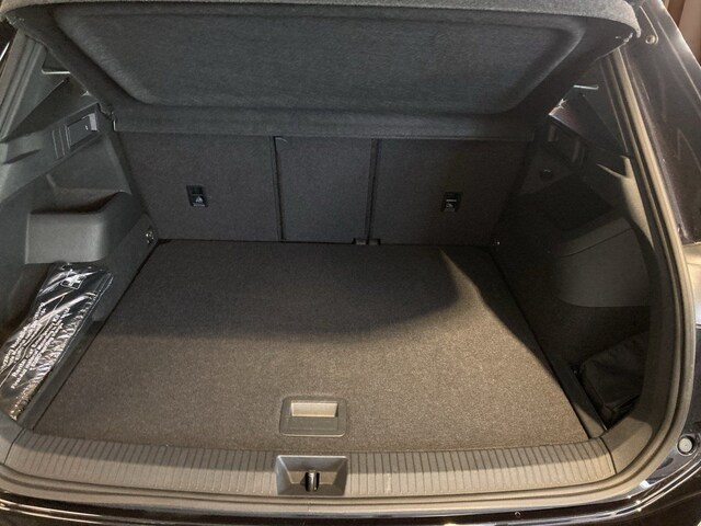 Volkswagen Tiguan Tiguan 1,5   R-L  BT110eTSID7F