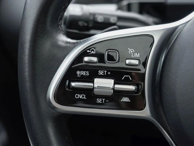 Mercedes-Benz GLA 200 Progressive