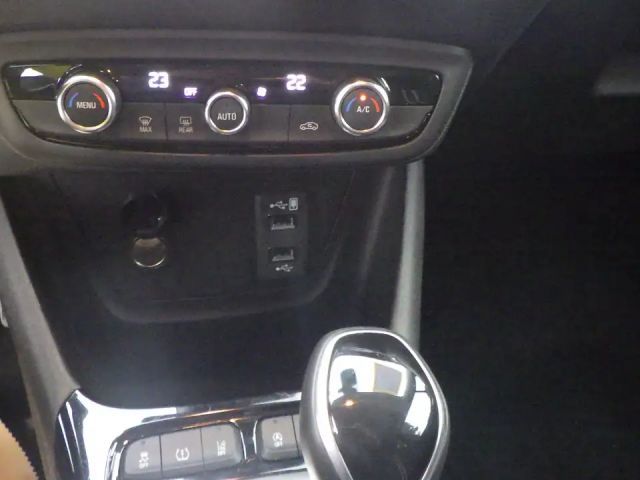 Opel Crossland X Elegance