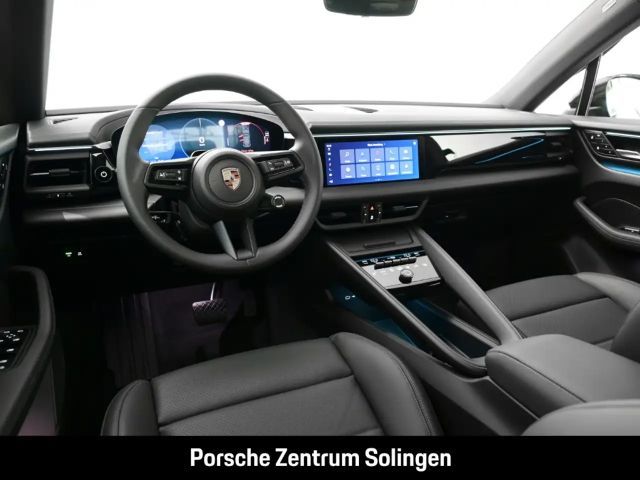 Porsche Macan 4