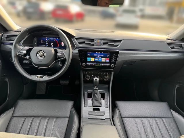 Skoda Superb 2.0 TDI Combi