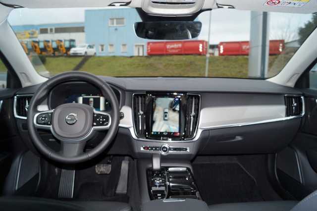 Volvo V90 AWD Dark Plus T6