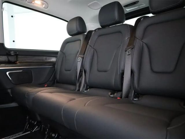 Mercedes-Benz EQV 300