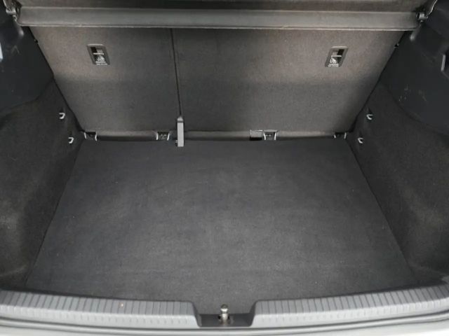 Cupra Born PANO NAVI VIRT ACC LEDER KAM SHZ CARPLAY