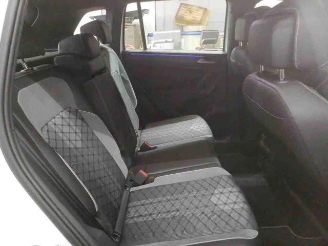 Volkswagen Tiguan 1.5 TSI DSG R-Line