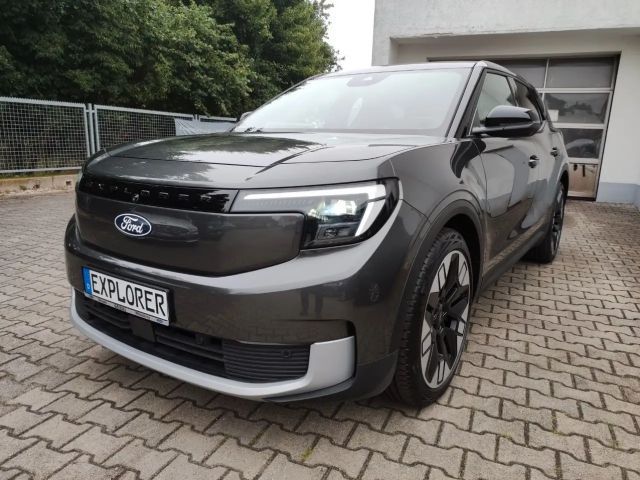 Ford Explorer Premium RWD