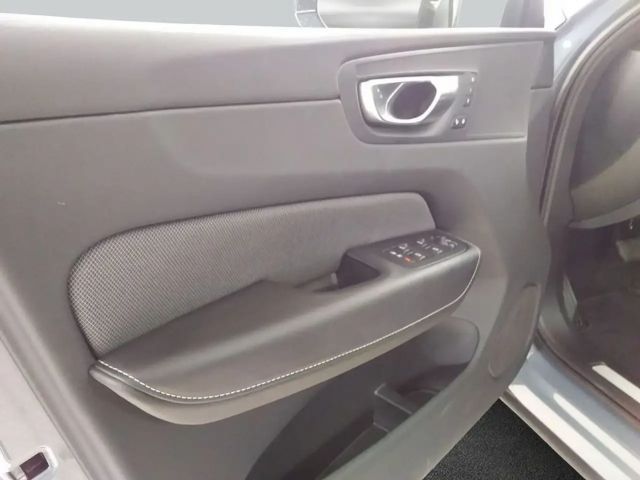 Volvo XC60 AWD Dark Plus