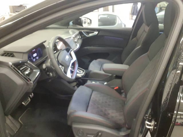 Audi Q4 e-tron SUV 45 e-tron Audi Q4 e-tron