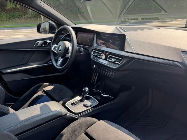 BMW 135 135i Sedan xDrive