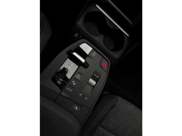 BMW X1 20i Sommer17'' AHK AdLED ParkAss Komf El.Heckklapp