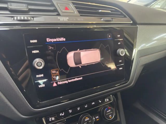 Volkswagen Touran 1.5 TSI R-Line